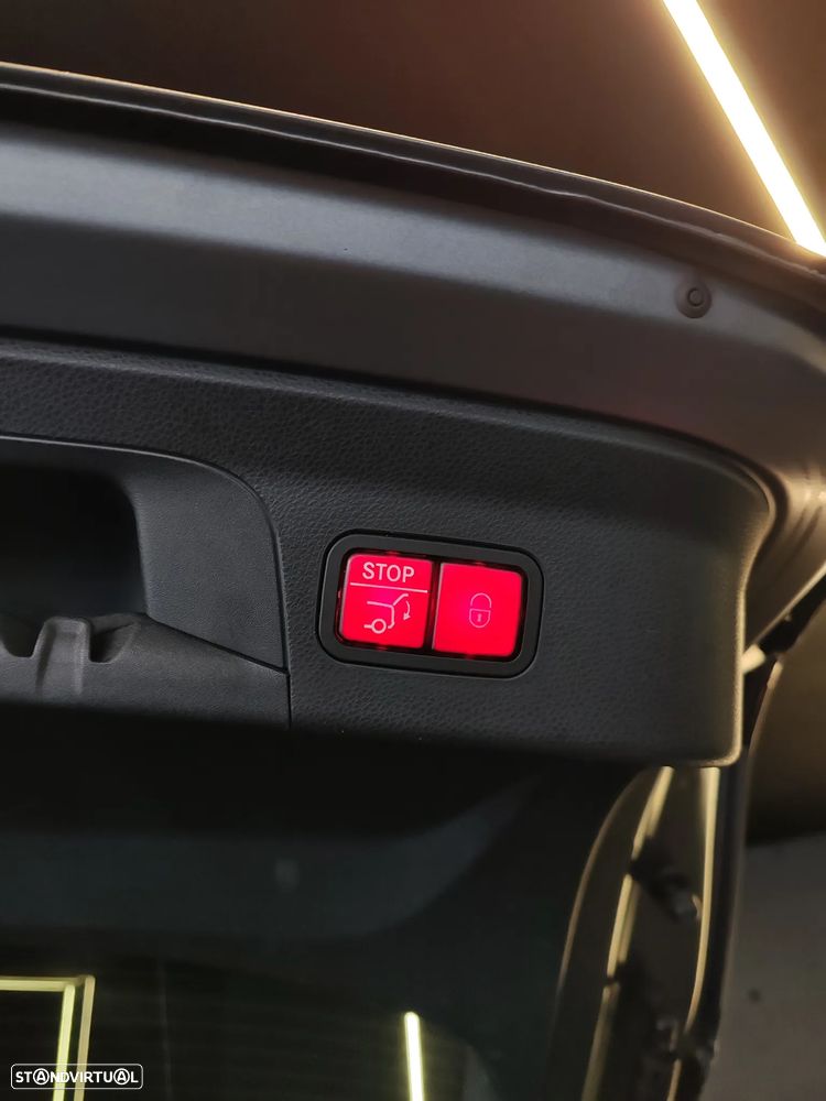 Mercedes-Benz GLC 300 e Coupe 4Matic 9G-TRONIC Edition AMG Line - 32