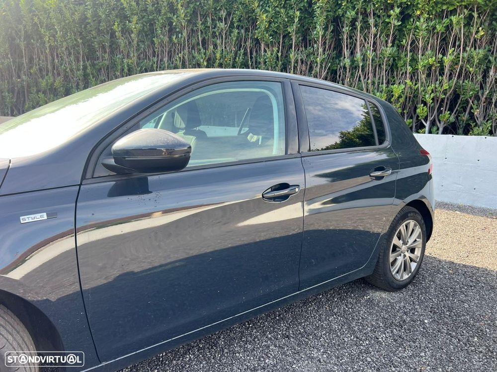 Peugeot 308 1.2 PureTech Active - 24