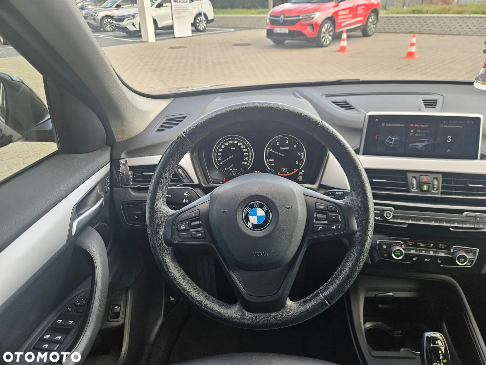 BMW X1 sDrive16d - 27