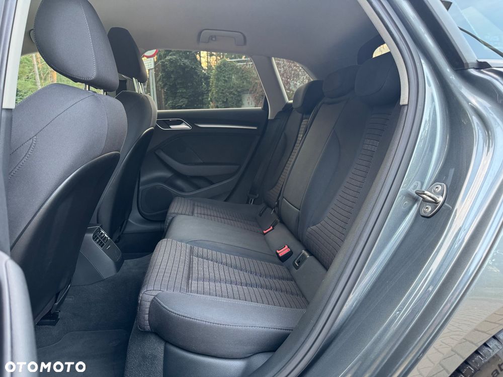 Audi A3 Sportback 1.4 TFSI Ambiente S tronic - 26