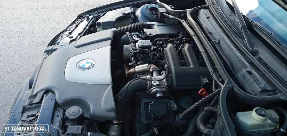 BMW 320 d Navigator - 12