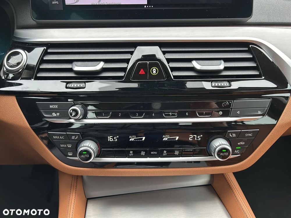 BMW Seria 5 520i mHEV Luxury Line sport - 28