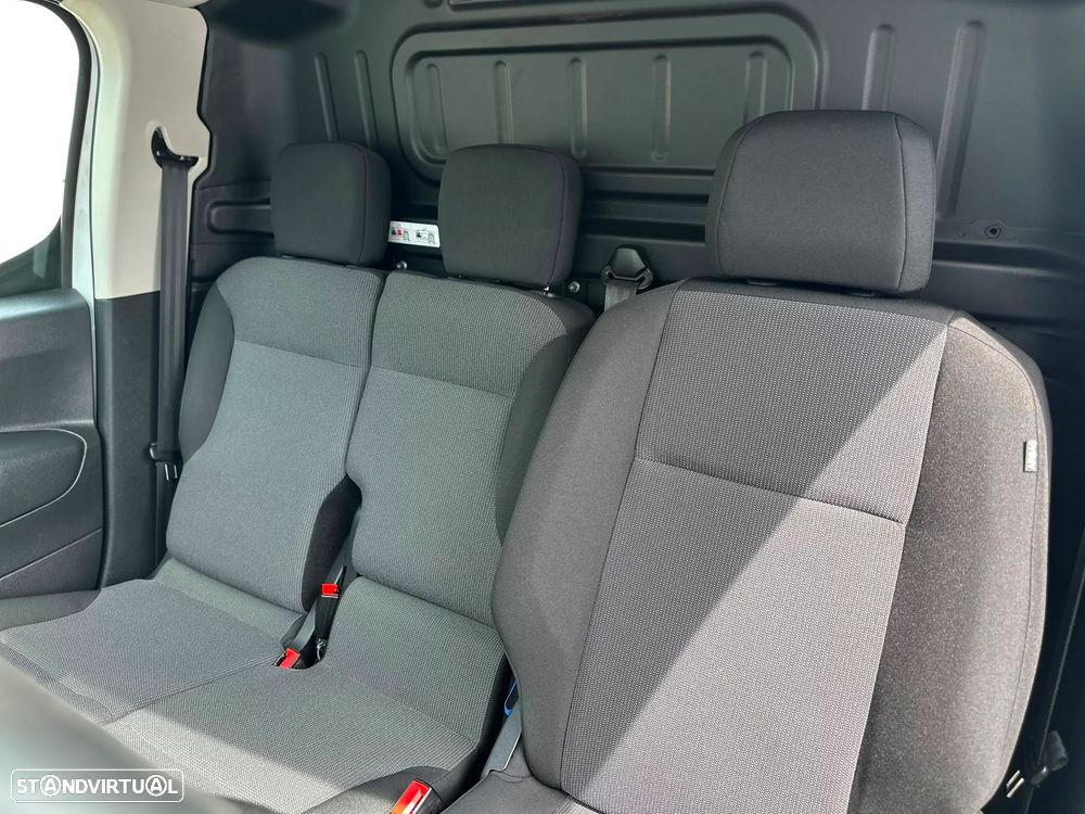 Toyota Proace City - 27
