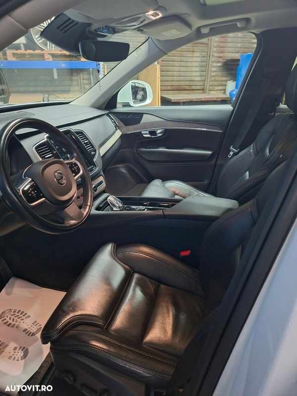 Volvo XC 90 B5 MHEV AWD 7 locuri Momentum - 12