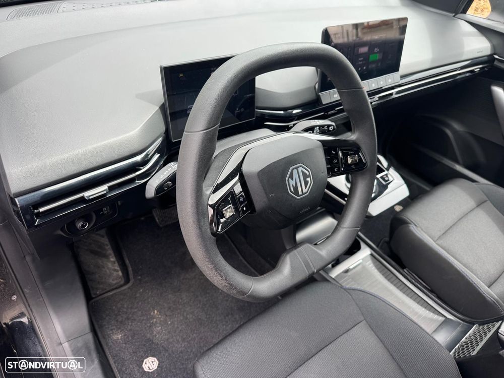 MG MG4 51 kWh Standard - 12