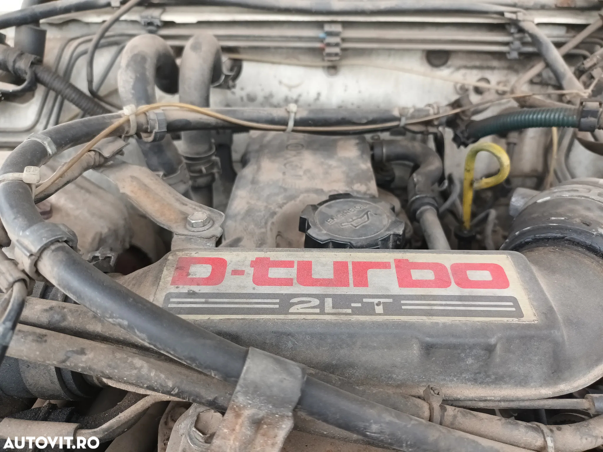 Toyota Hilux - 38