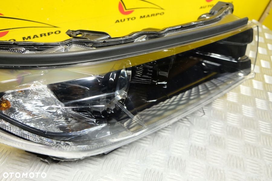 TOYOTA HIGHLANDER 2017- REFLEKTOR LAMPA LED R USA - 6