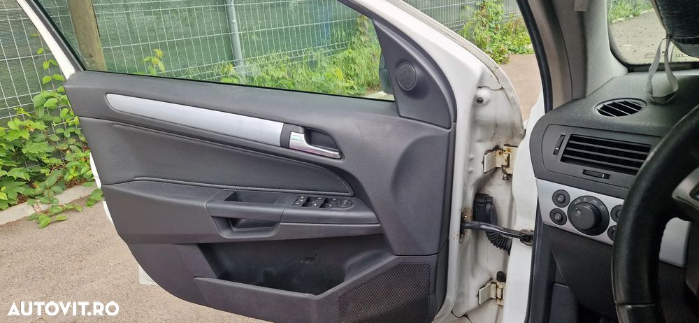 Opel Astra 1.9 CDTI Caravan DPF Cosmo - 5