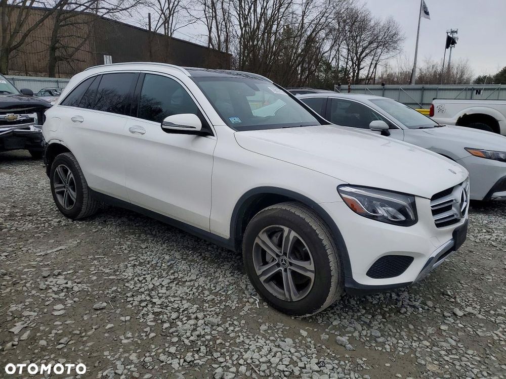 Mercedes-Benz GLC 300 4Matic 9G-TRONIC - 5