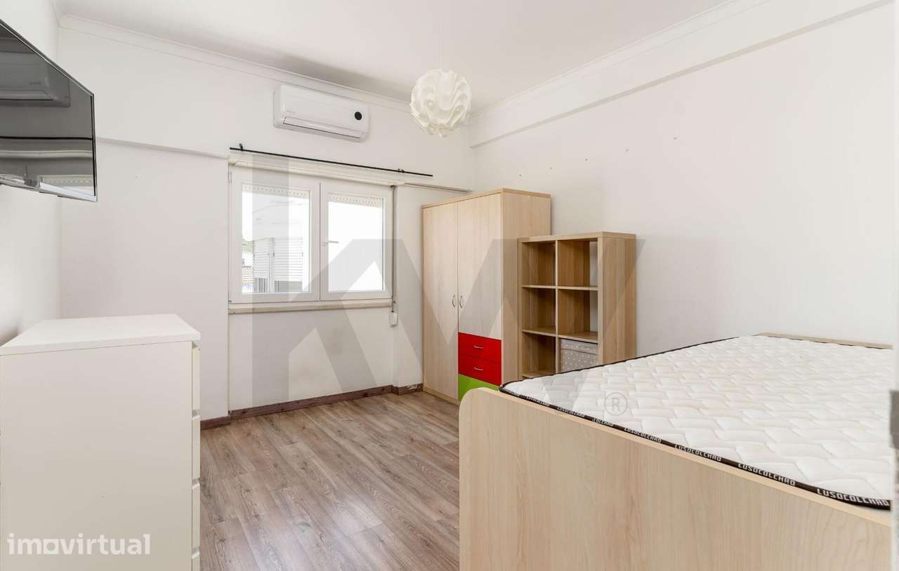 Apartamento T2 em Bom Estado e Muito Luminoso – Póvoa de Santo Adrião - Grande imagem: 4/19