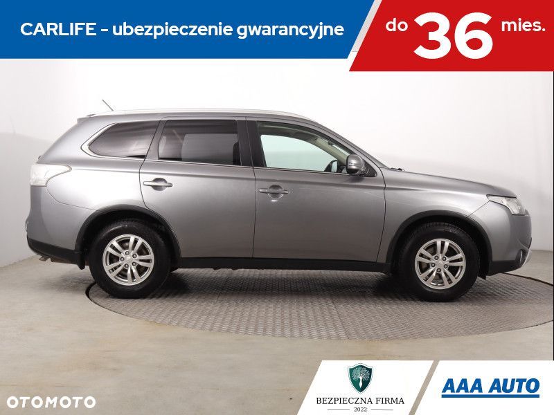 Mitsubishi Outlander - 8