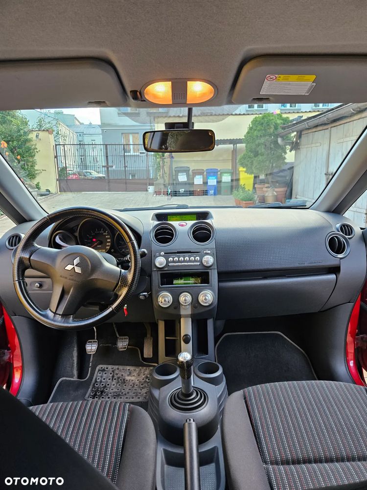 Mitsubishi Colt - 6