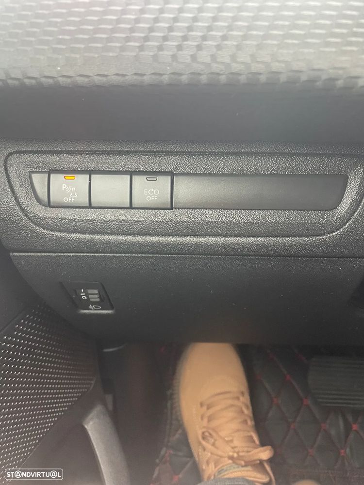 Peugeot 2008 PureTech 110 Stop&Start EAT6 Allure - 23