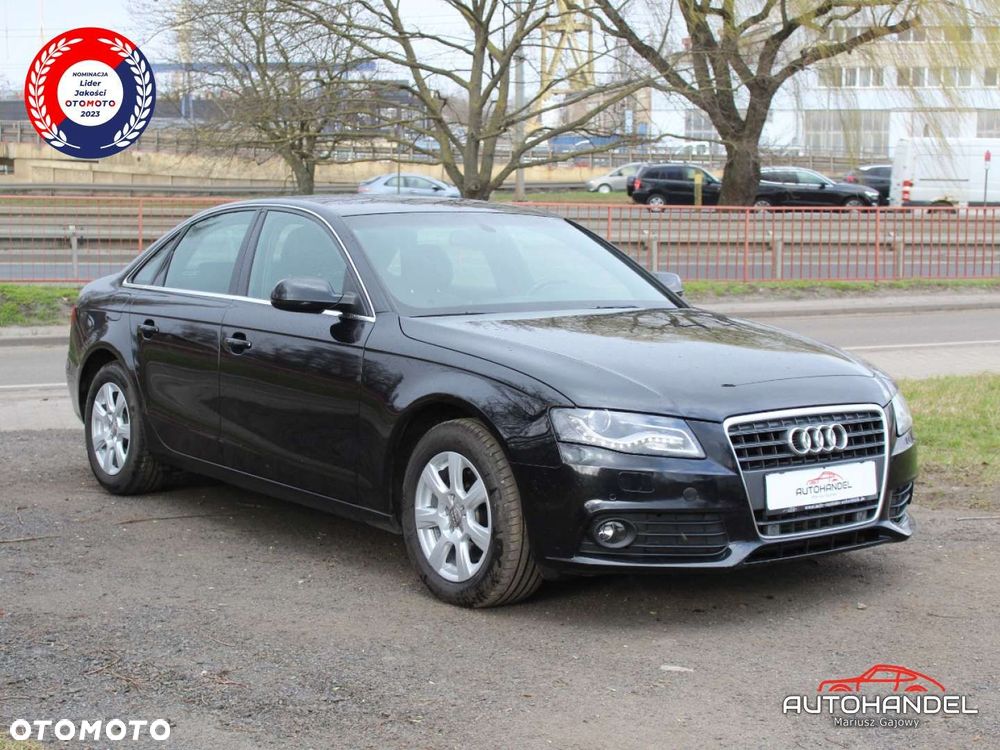 Audi A4 Limousine - 1