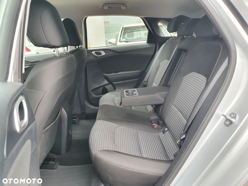 Kia Ceed 1.5 T-GDI M - 25