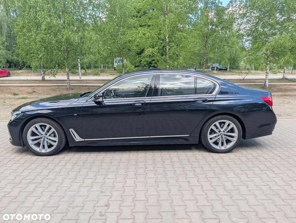 BMW Seria 7 740i - 10