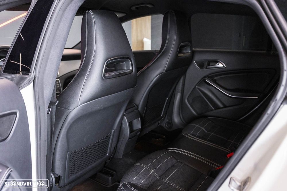 Mercedes-Benz CLA 180 - 24