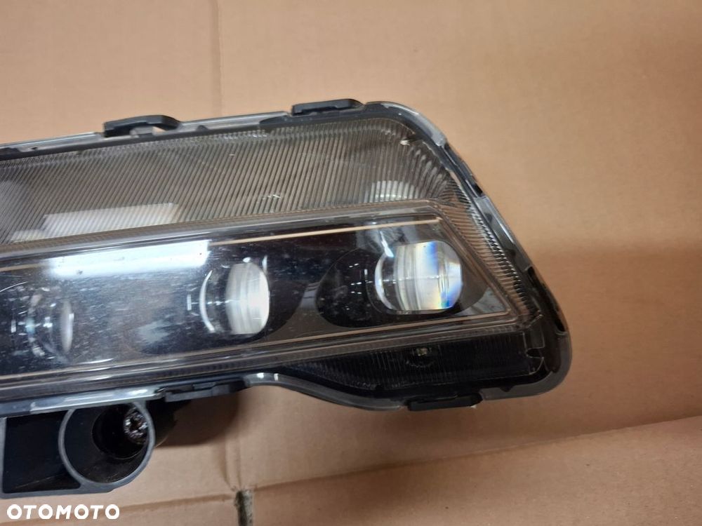 HALOGEN LED HYUNDAI I40 LIFT ORYGINAŁ - 2