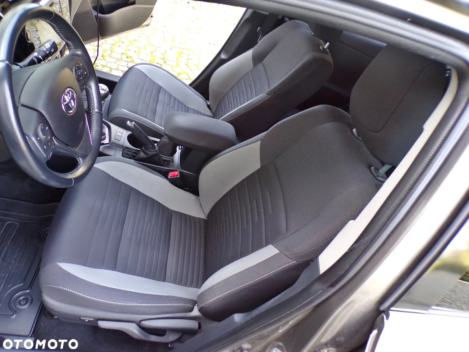 Toyota Auris 1.6 Comfort - 22