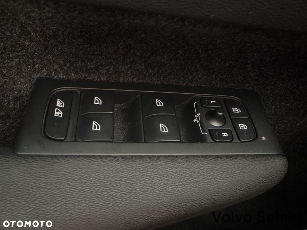 Volvo XC 40 - 26