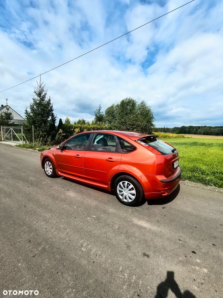 Ford Focus 1.8 Titanium - 6
