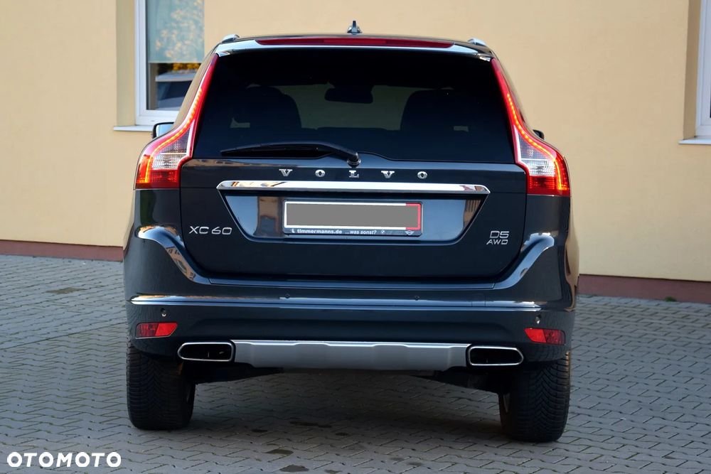 Volvo XC 60 D5 AWD Geartronic Momentum - 8