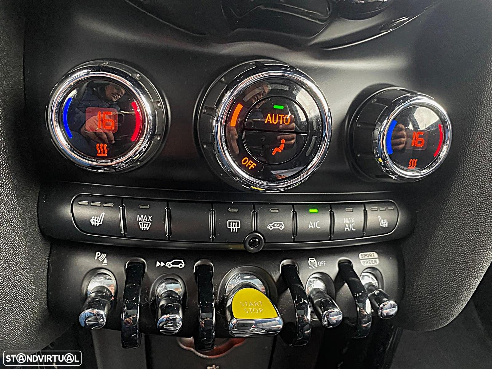 MINI 3 Portas - 18