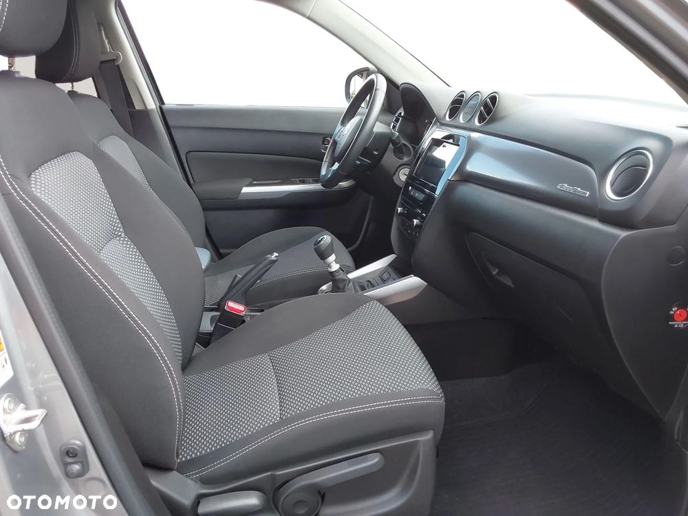 Suzuki Vitara 1.4 Boosterjet SHVS Premium 4WD - 24