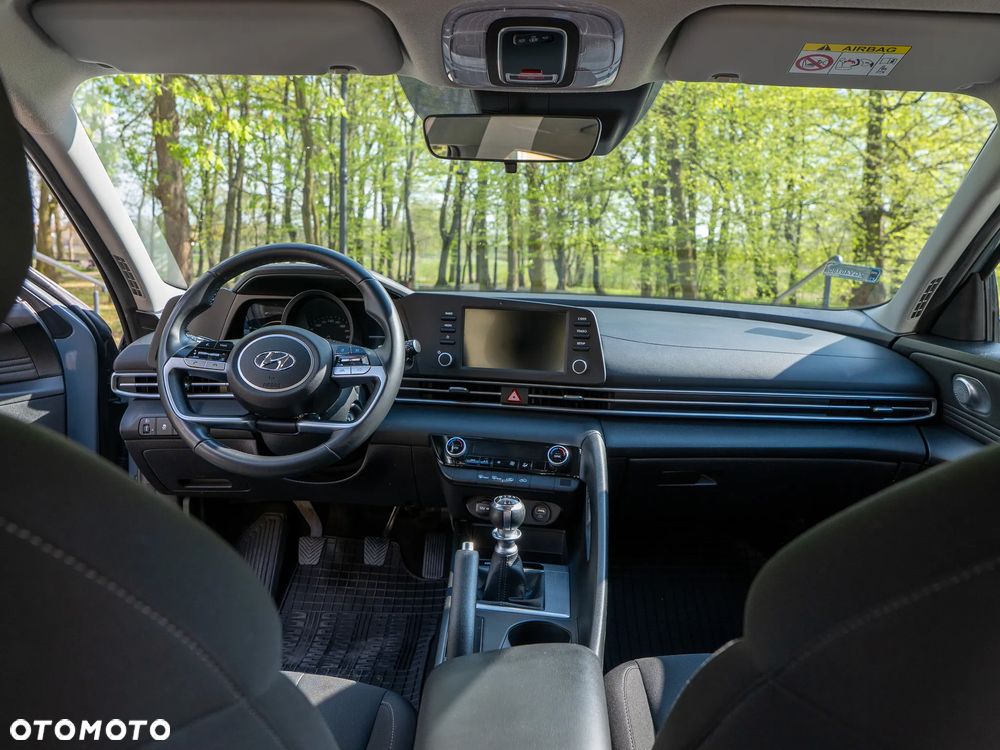 Hyundai Elantra 1.6 Smart - 10