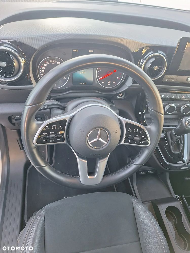 Mercedes-Benz Klasa T 180 d - 33