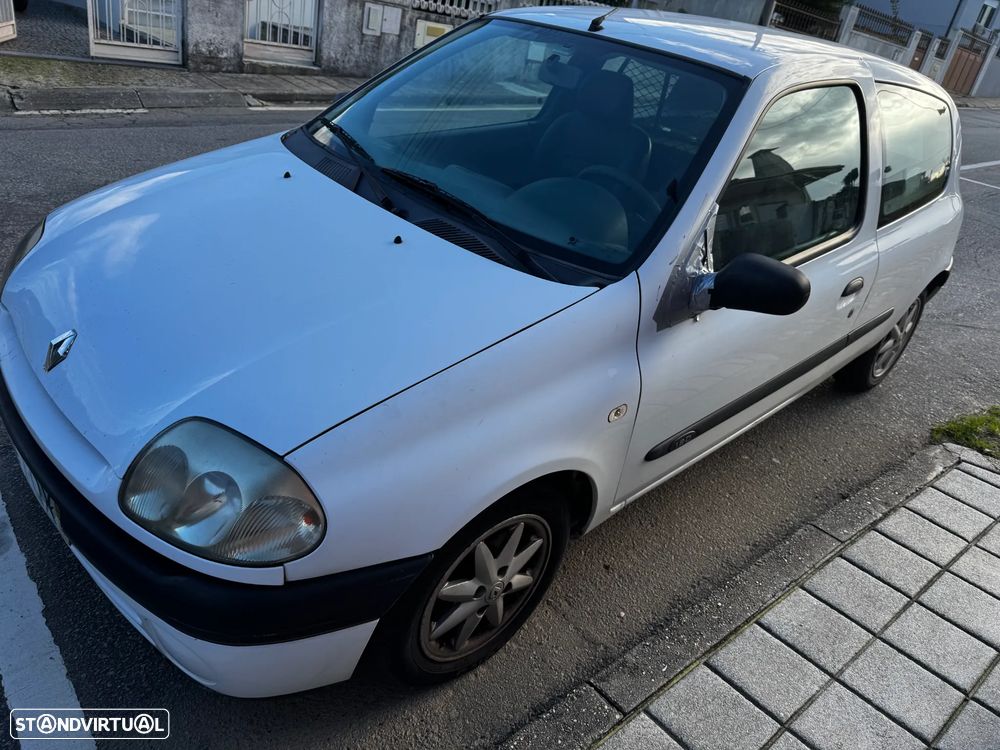 Renault Clio 1.9 D RN - 4