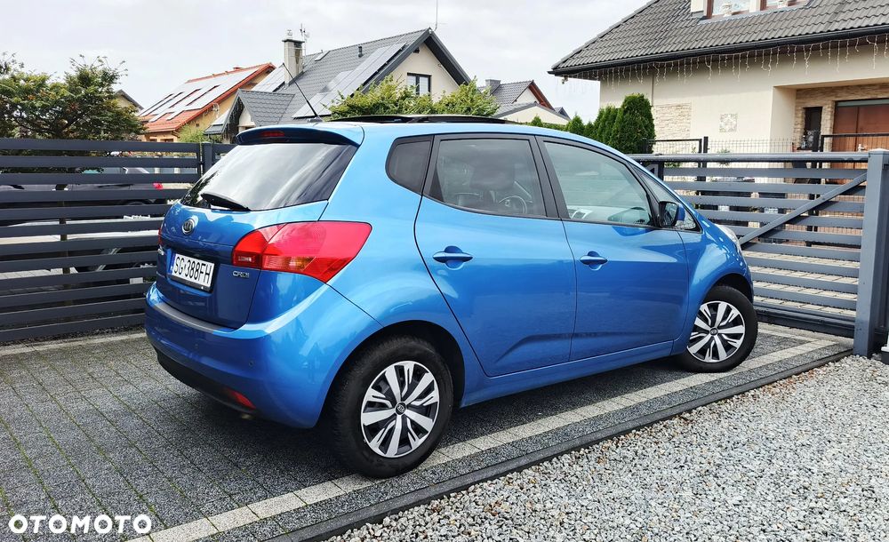 Kia Venga 1.6 CRDi 128 Business Line - 4