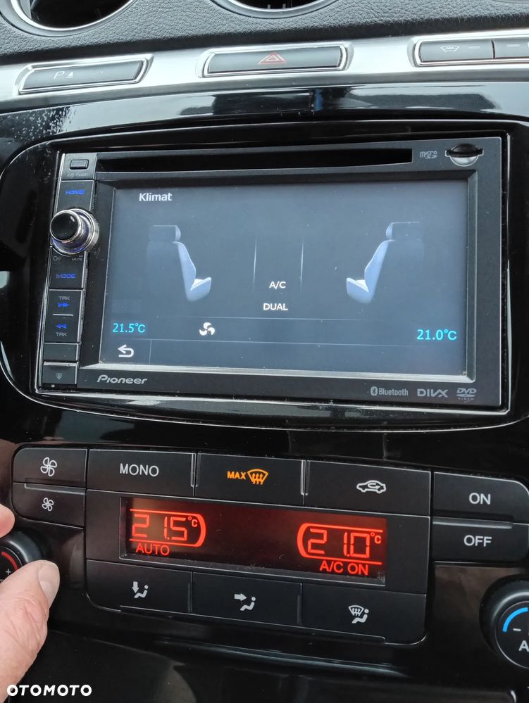 Ford S-Max 2.0 TDCi DPF Titanium X - 18