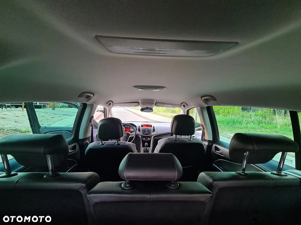Opel Zafira - 16