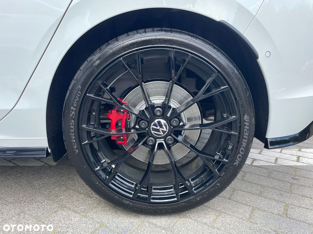 Volkswagen Golf VIII 2.0 TSI GTI Clubsport DSG - 28