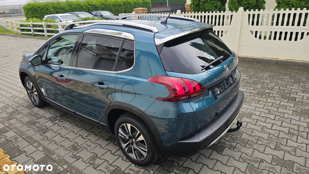 Peugeot 2008 BlueHDi 100 STOP & START Allure - 6