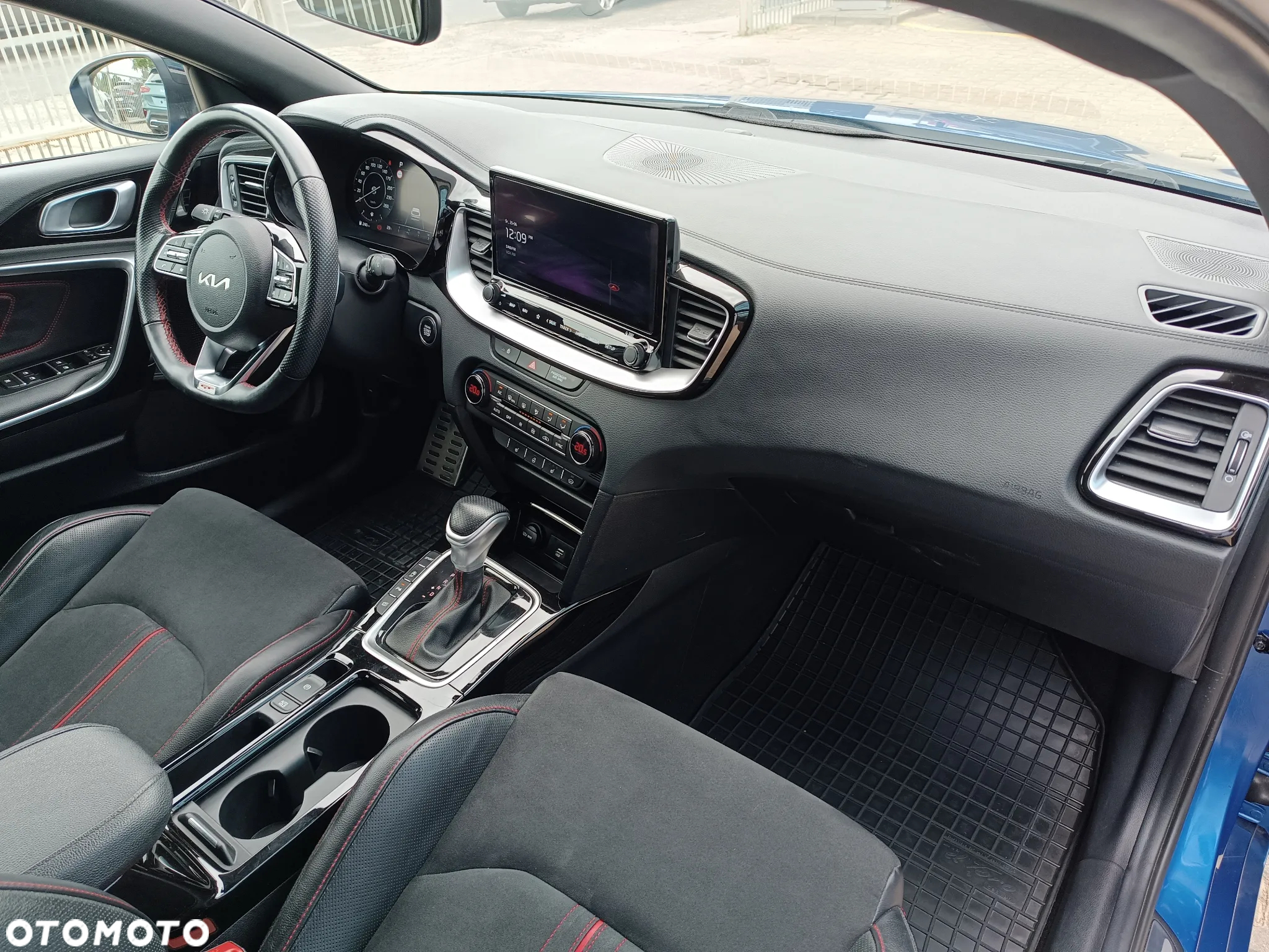 Kia ProCeed 1.6 T-GDI GT DCT - 11