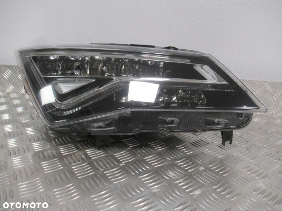 LAMPA PRZEDNIA PRZÓD PRAWA SEAT ATECA FULL 2016- - 2