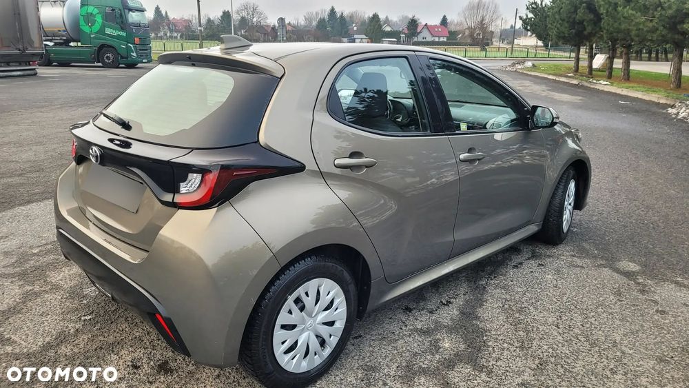 Toyota Yaris 1.5 Comfort - 10