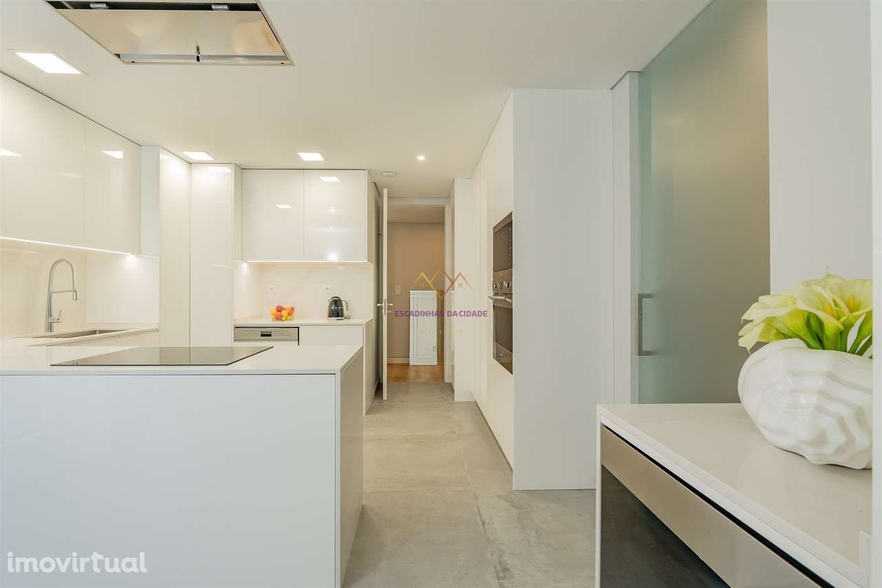 T3+1 duplex com mezaninne, em Empreendimento de Luxo, Carcavelos - Grande imagem: 2/43