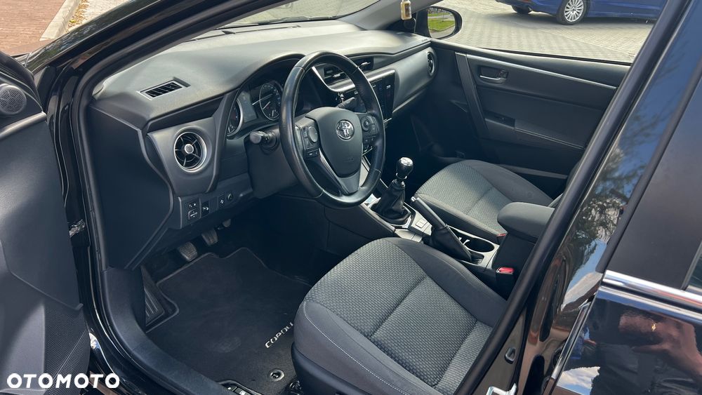 Toyota Corolla 1.6 Active - 12