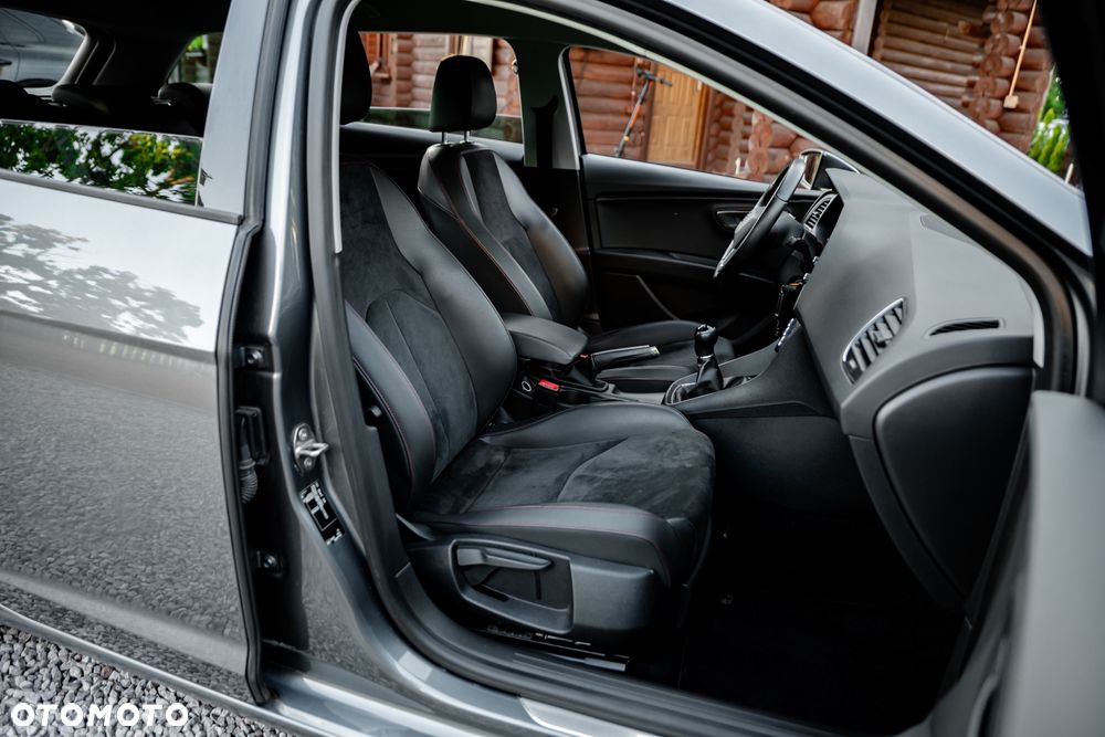 Seat Leon Sportstourer 2.0 TDI Start&Stop FR - 24