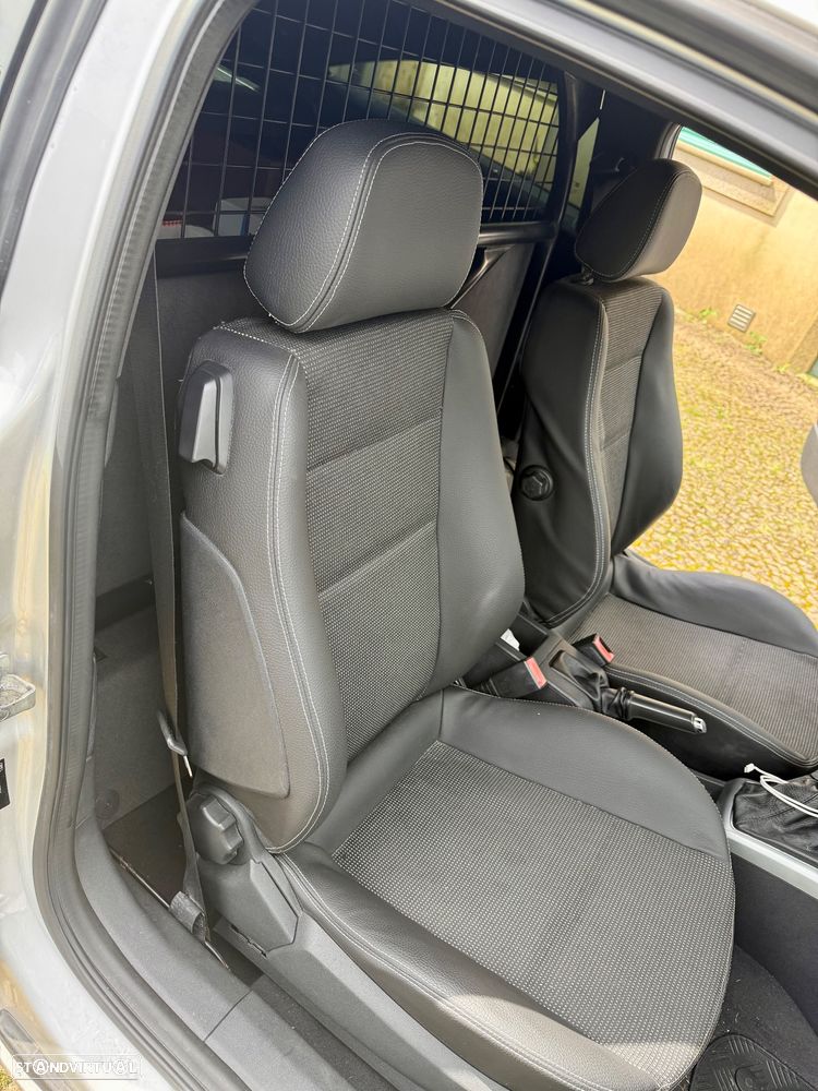 Opel Astra GTC 1.9 CDTI - 13