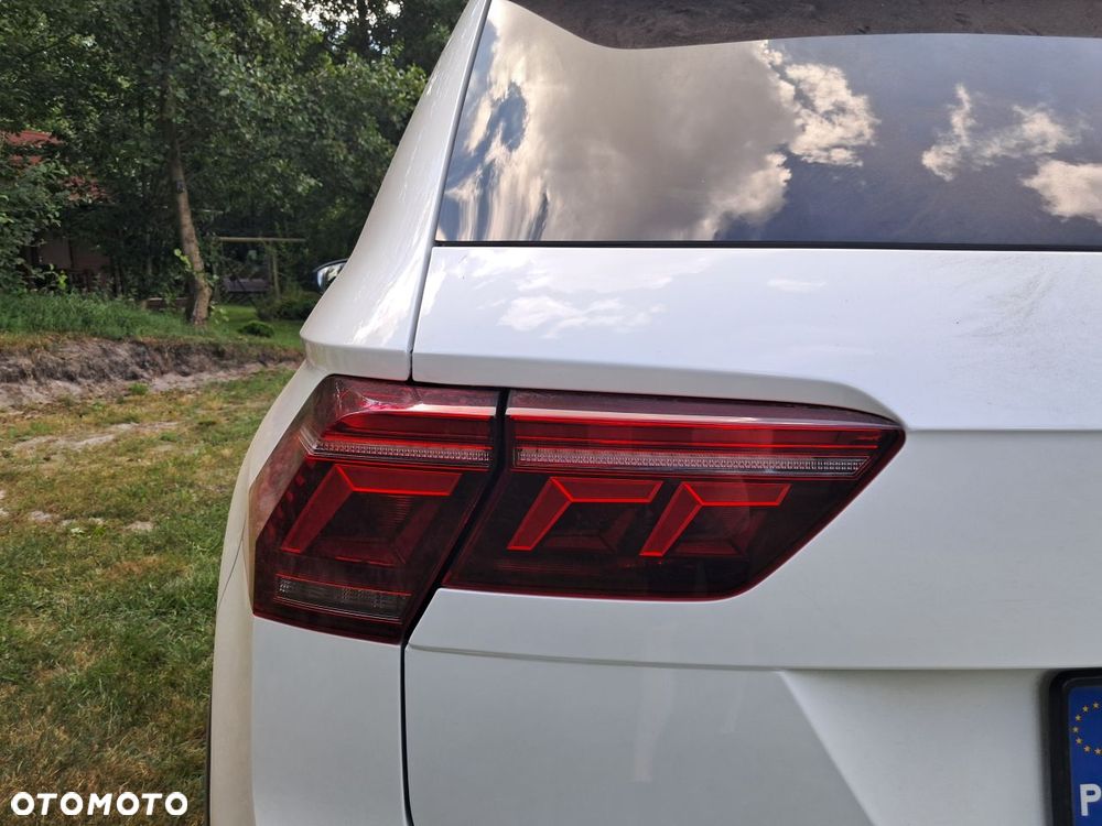 Volkswagen Tiguan 2.0 TDI SCR 4MotION DSG R-Line - 14