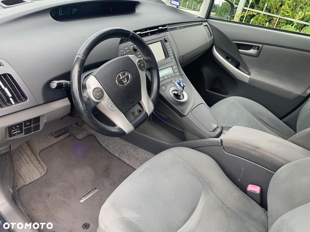 Toyota Prius - 8