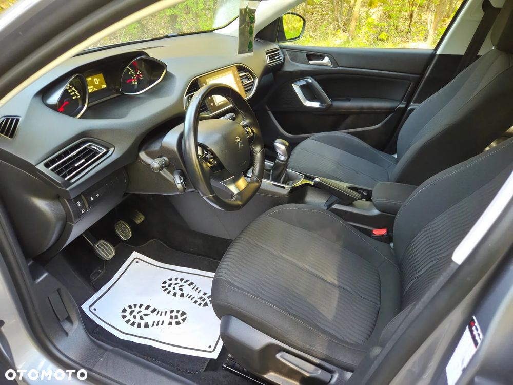Peugeot 308 1.2 PureTech Access S&S - 13