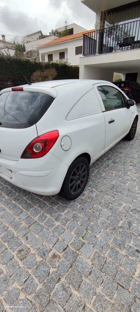 Opel Corsa 1.3 CDTI DPF EcoFLEX Active - 3