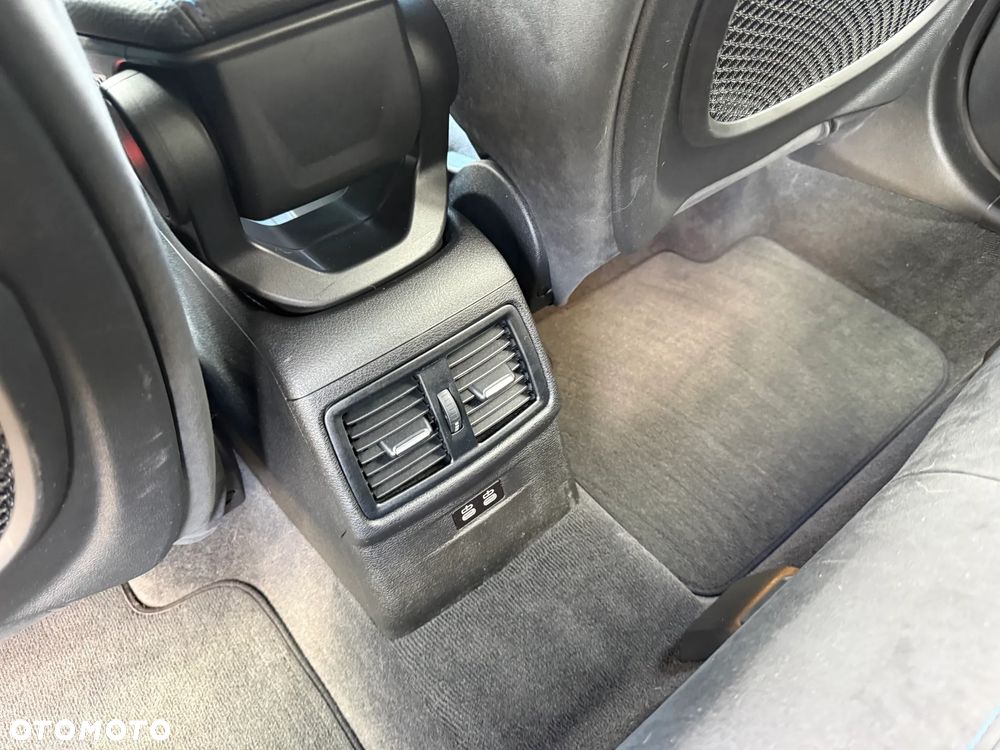 BMW X1 - 18