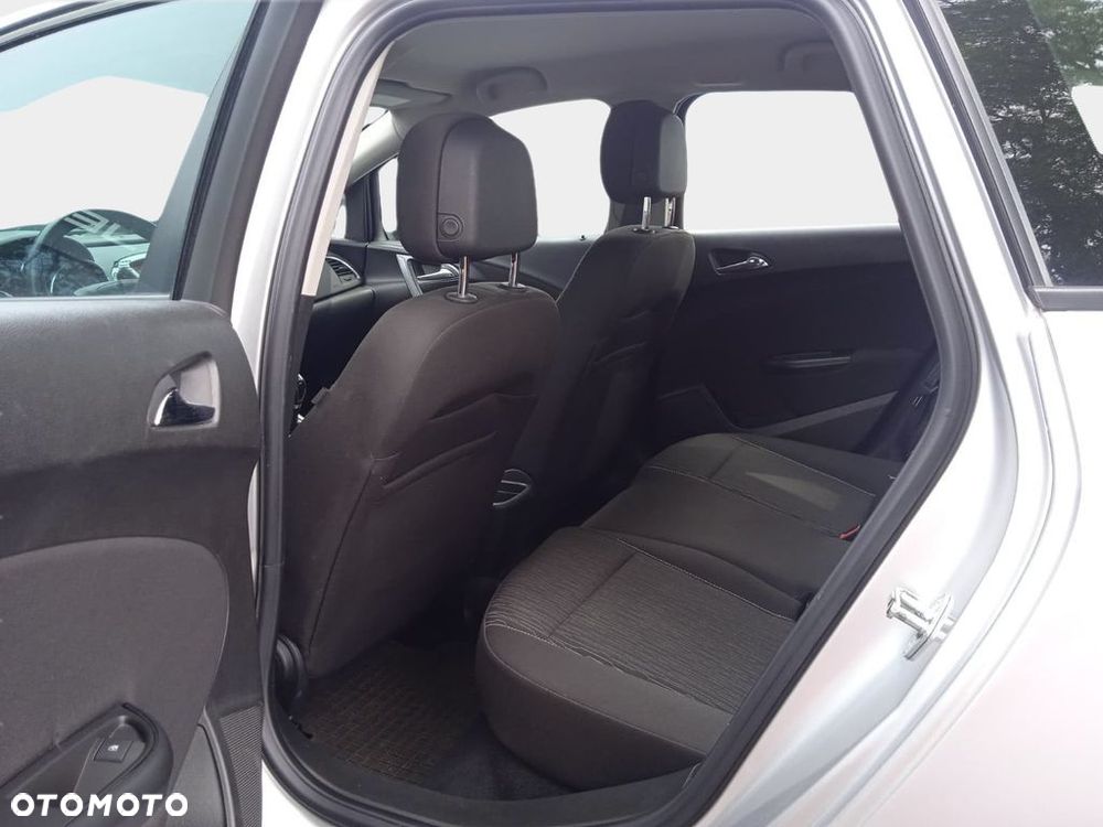 Opel Astra 1.4 T Enjoy - 32