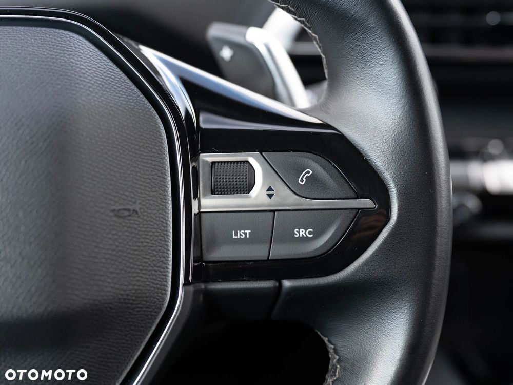Peugeot 5008 2.0 BlueHDi Allure Pack S&S EAT8 - 28